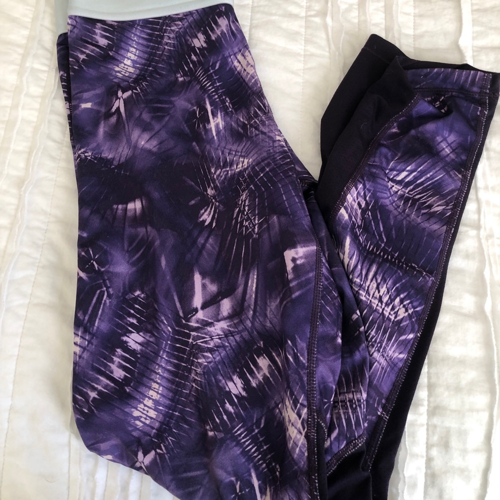 Girls youth large purple Nike leggings